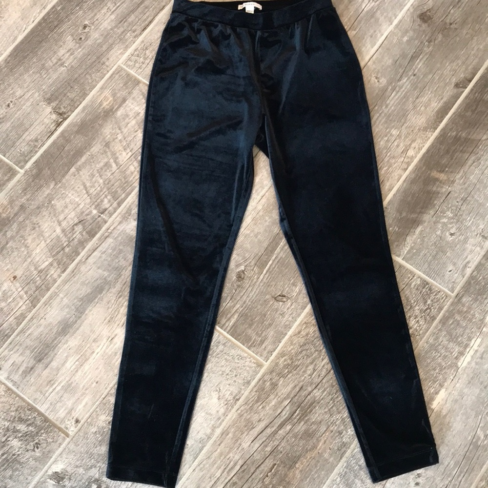 NEW CRUSH Isaac Mizrahi Live Velvet Black Pants